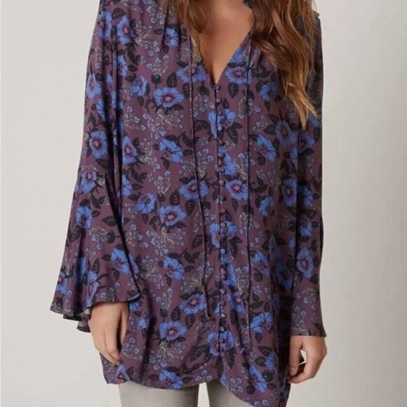 Free People Magic Mystery Tunic Floral Bell Sleeve Blouse - Picture 8 of 10